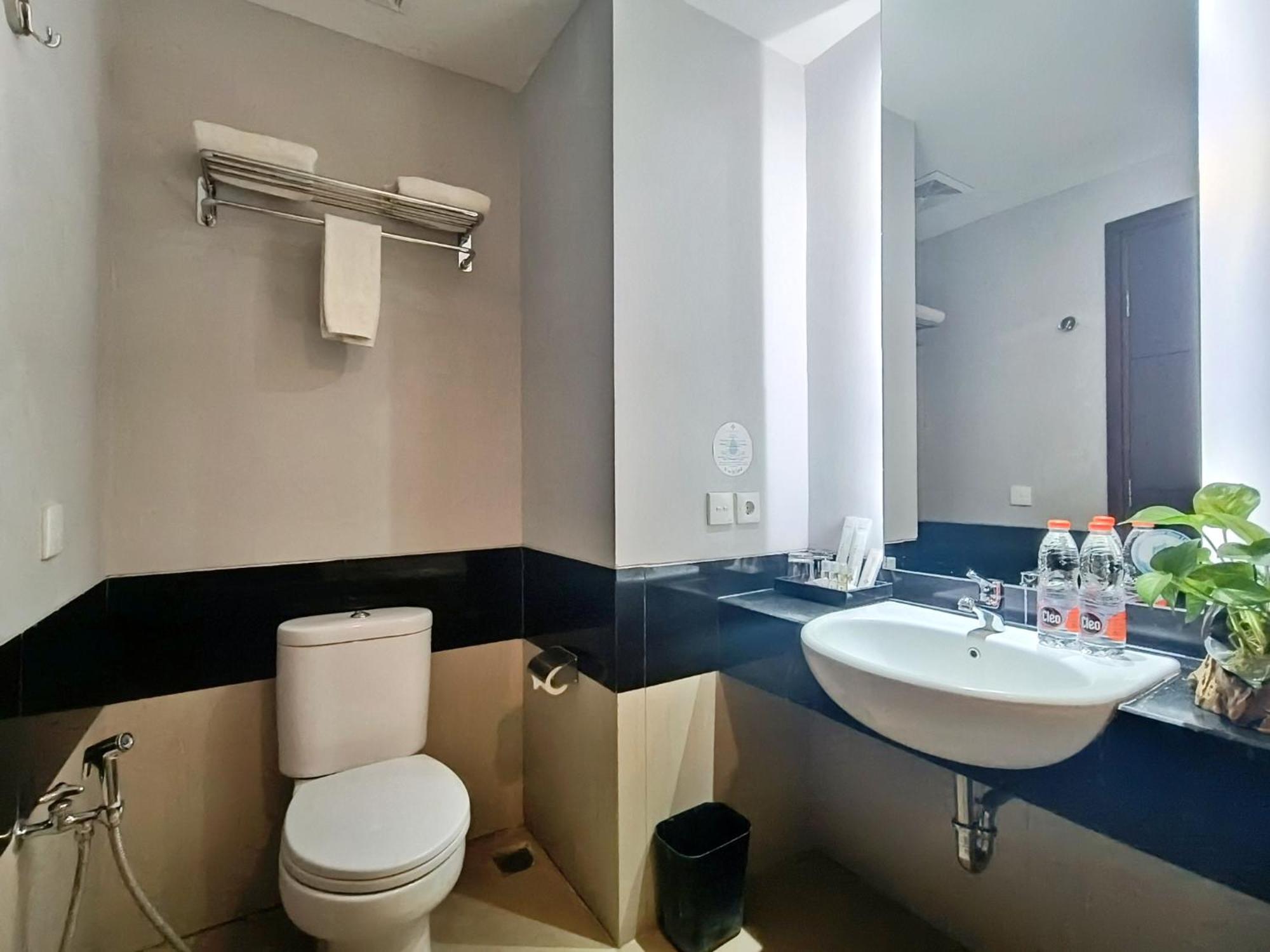 Grand Cakra Hotel Malang Eksteriør bilde