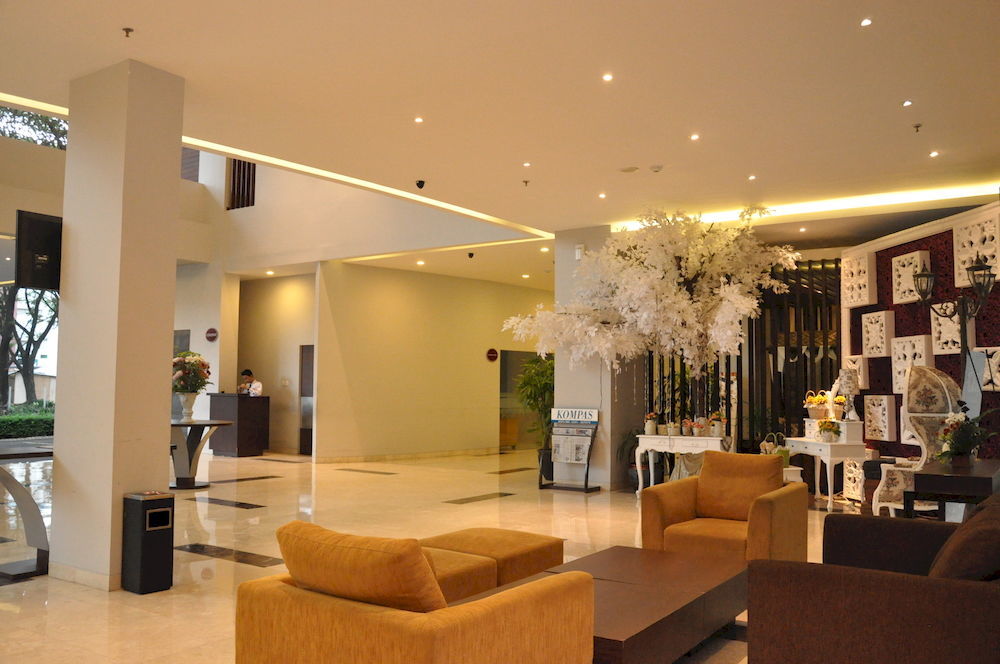 Grand Cakra Hotel Malang Eksteriør bilde