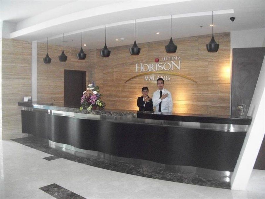 Grand Cakra Hotel Malang Eksteriør bilde