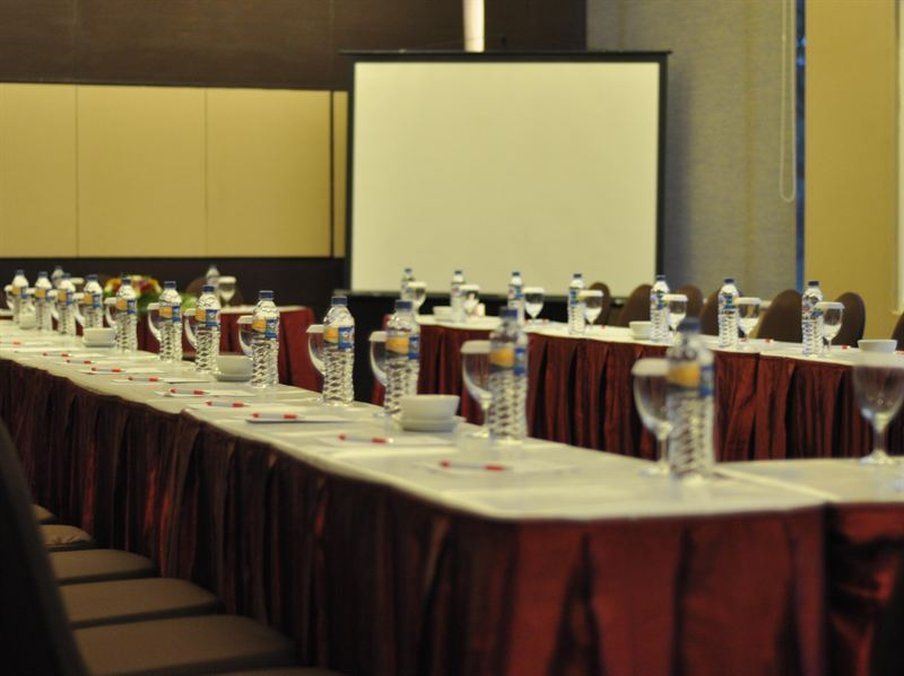 Grand Cakra Hotel Malang Eksteriør bilde