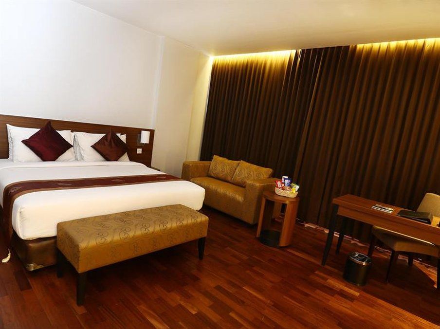 Grand Cakra Hotel Malang Eksteriør bilde