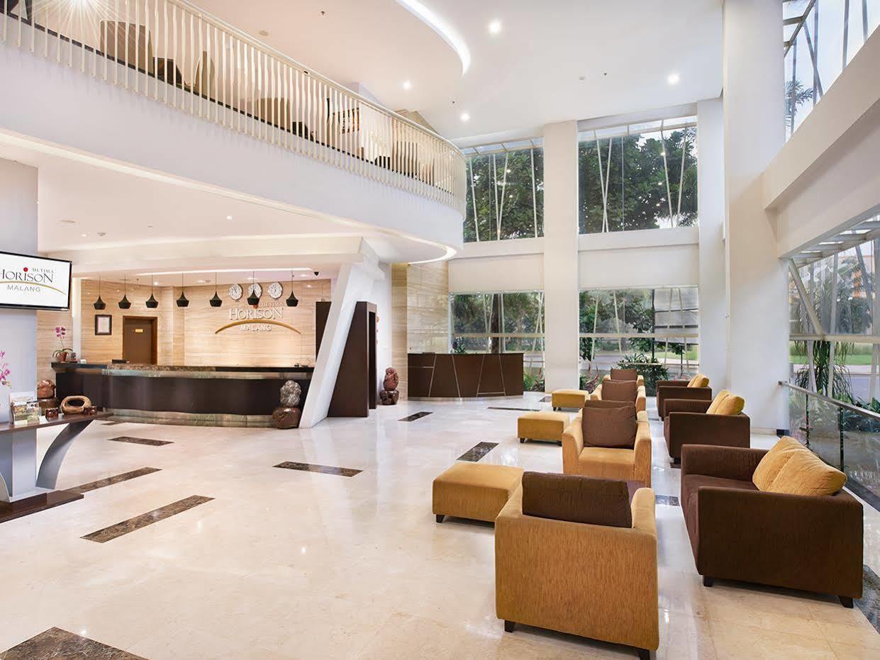 Grand Cakra Hotel Malang Eksteriør bilde