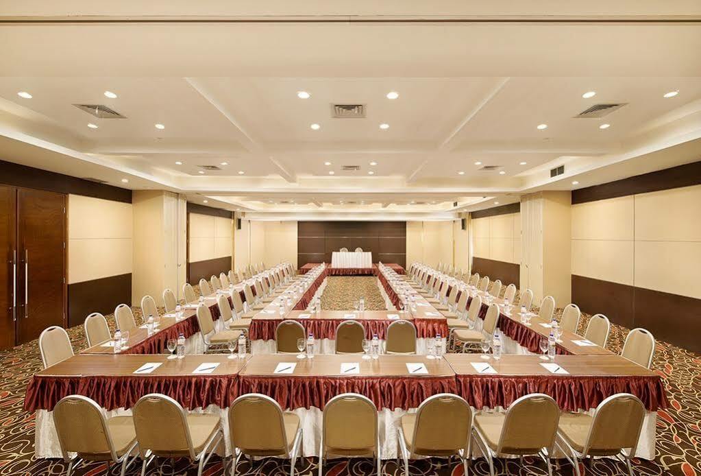 Grand Cakra Hotel Malang Eksteriør bilde